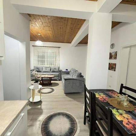 Villa Likaj Μπεράτ Εξωτερικό φωτογραφία