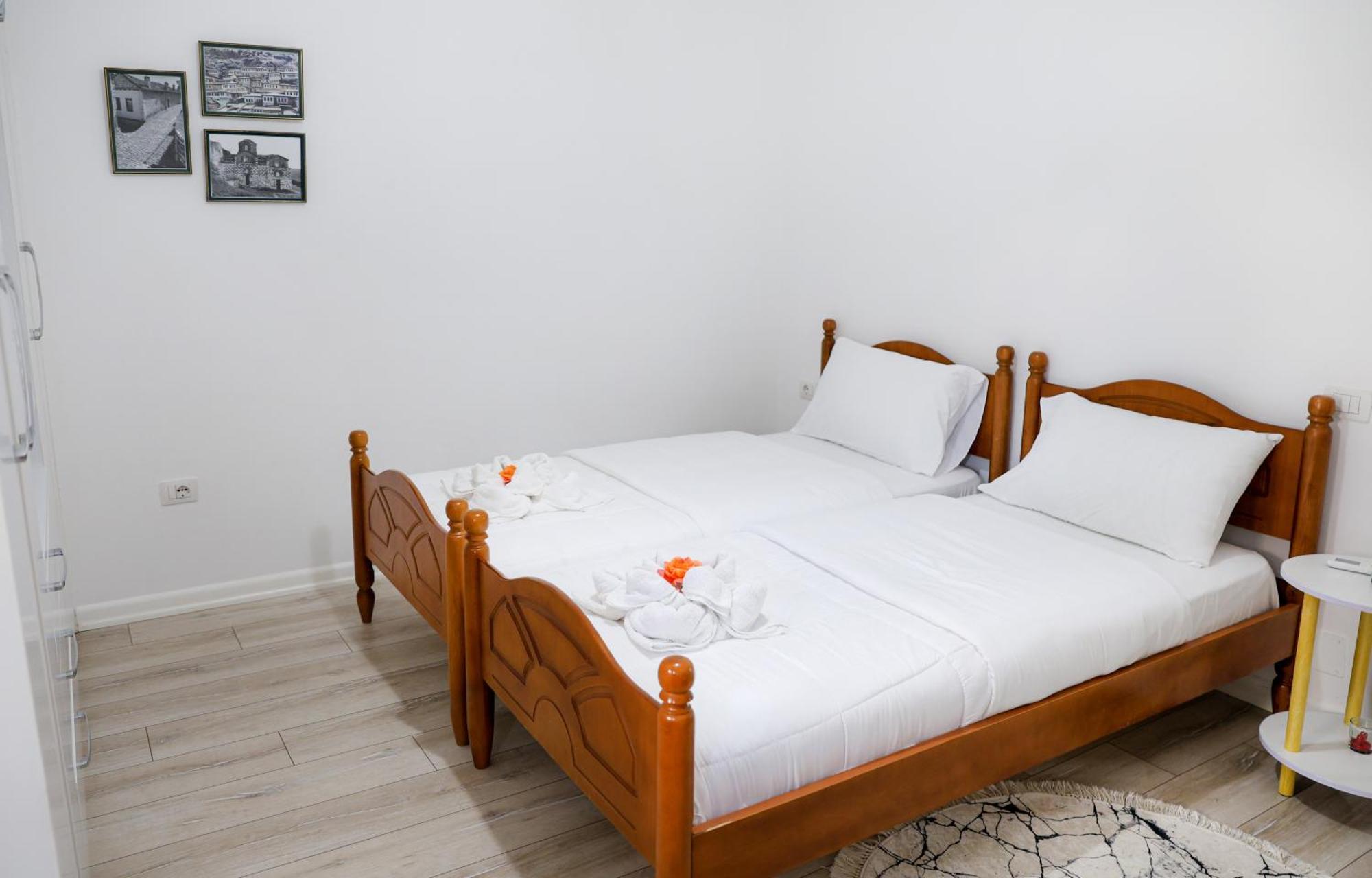 Villa Likaj Μπεράτ Εξωτερικό φωτογραφία
