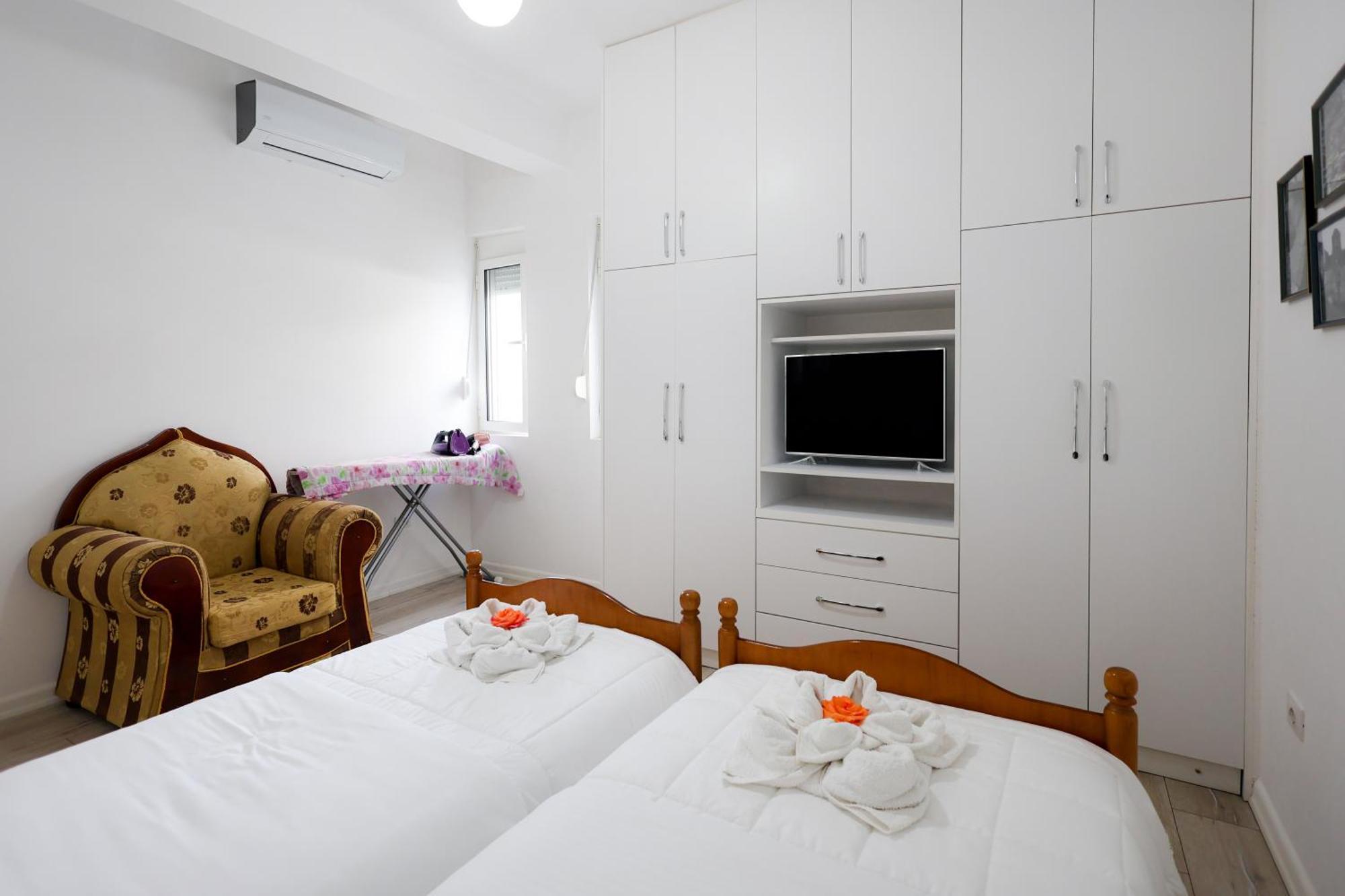 Villa Likaj Μπεράτ Εξωτερικό φωτογραφία